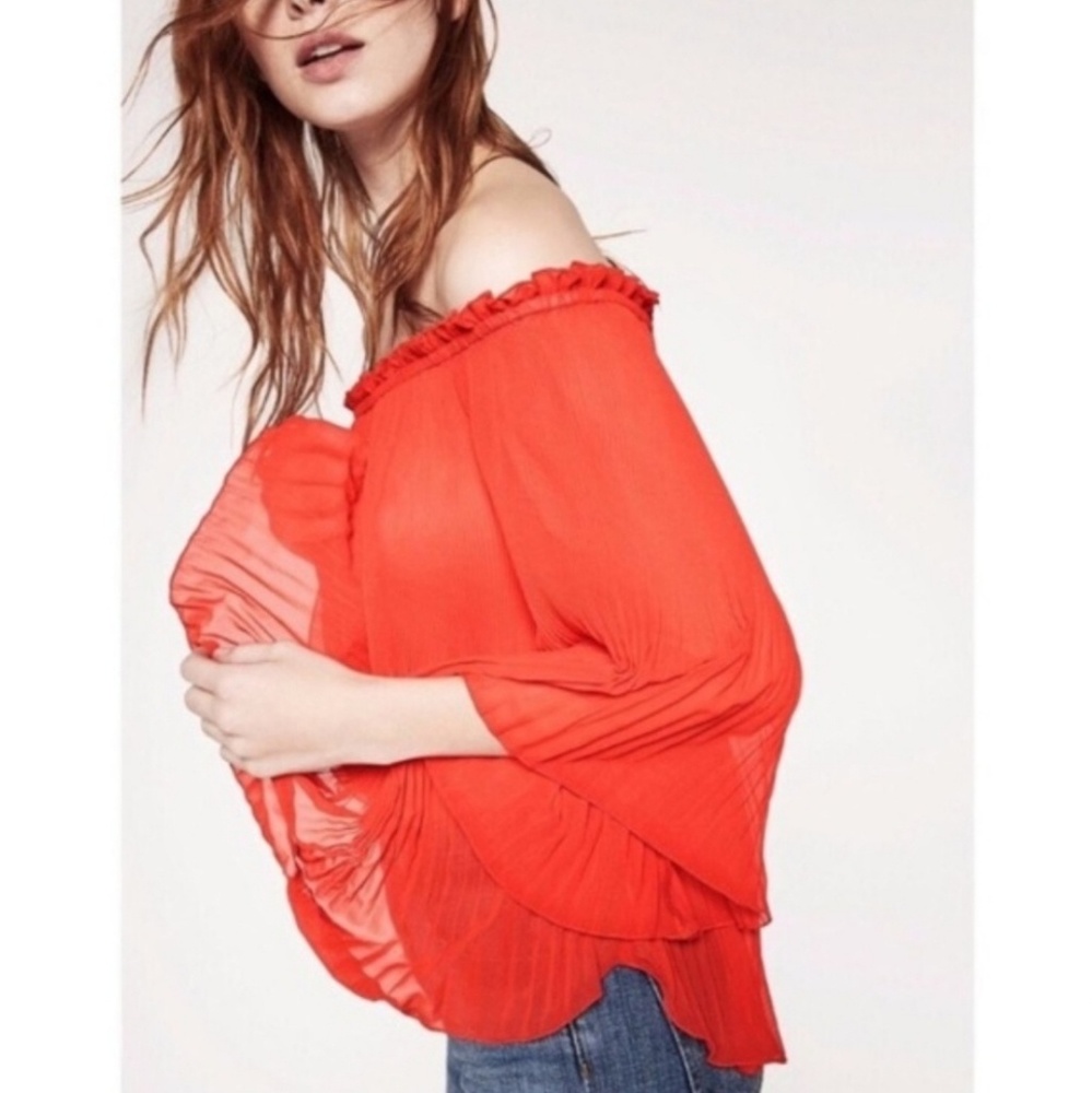NWOT Zara Red Off The Shoulder Blouse Size M